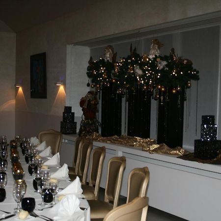Hotel Shamrock Tielt Kültér fotó
